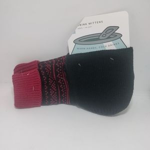 Women's Drink Mittens Adult Size New With Tags.